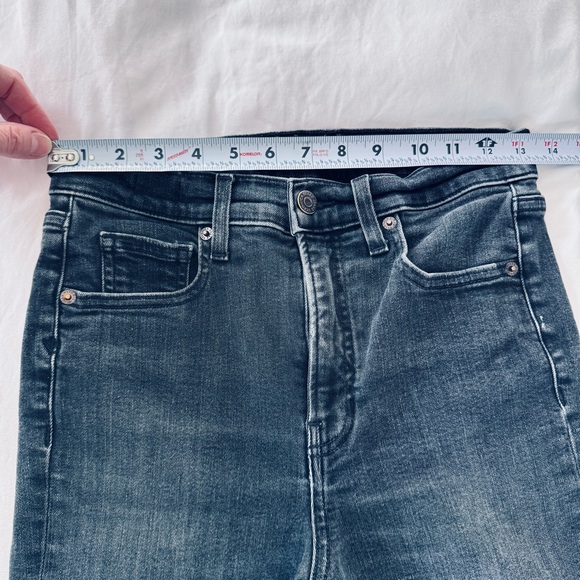 Veronica Beard Ryleigh Black Slim Straight High Rise Jeans Raw Hem Size 27 - Picture 10 of 13